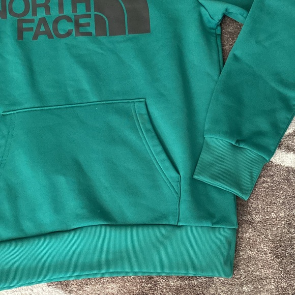 New Men’s The North Face Pullover Hoodie Medium NWOT - Picture 4 of 4